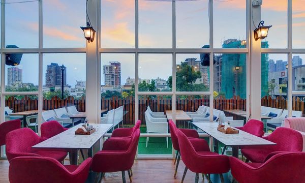 The Otium - Cafe & Rooftop