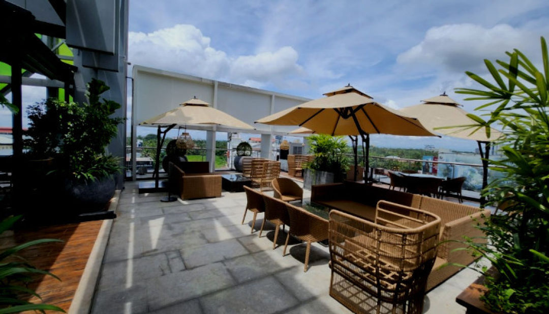  Restaurant Spotlight: Meen By Chef Pillai, Where Coastal Charm Meets Gourmet Excellence In Kochi