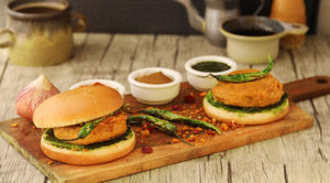 7 Must-Visit Fast Food Spots To Mark The Celebration Of World Vada Pav Day In Mumbai
