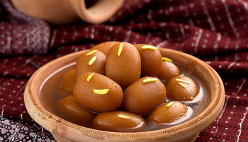 Balaram Mullick & Radharaman Mullick Sweets