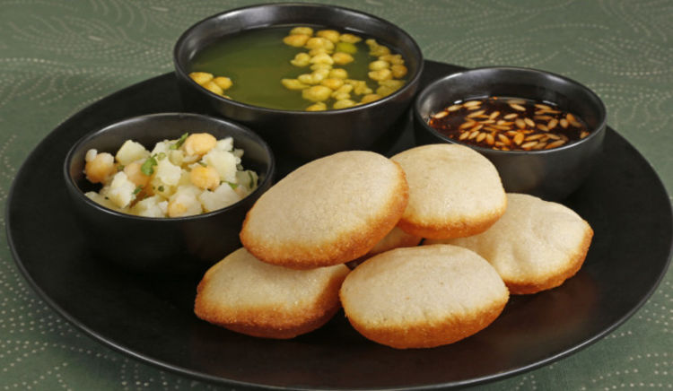 Kolkata's Top Places To Find These Phuchka Variations