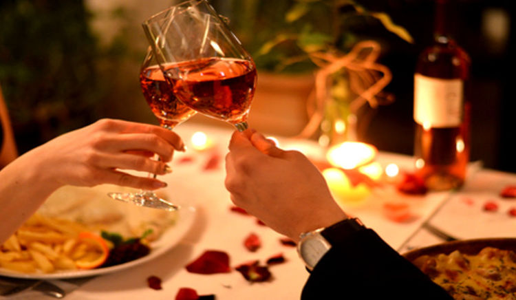 4 Restaurants for Romantic Dinner on Valentine's Day in Mumbai