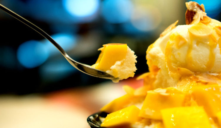 These are some of the very best mango based desserts in Mumbai.