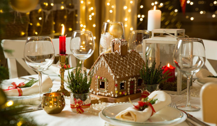 From traditional Christmas fare to casual, a la carte offerings in a variety of cuisines!