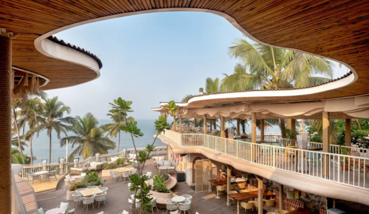 Enjoy astonishing sundowners and beachy views with delicious food and lip-smacking cocktails