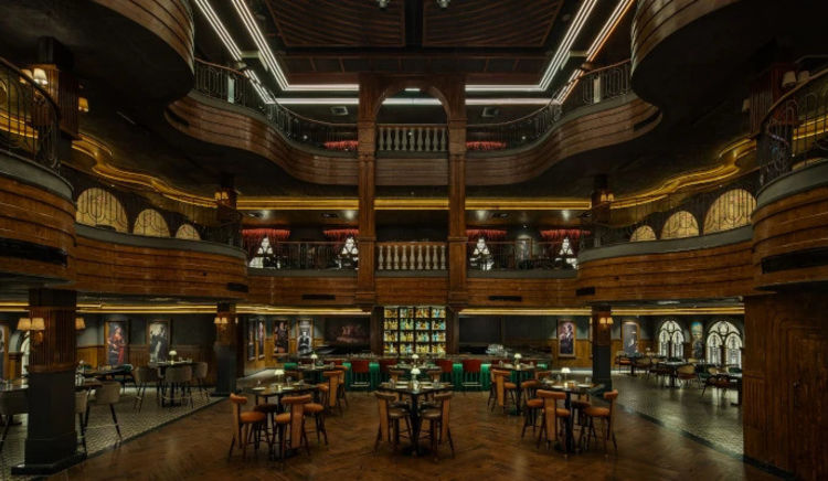 Craft cocktails, cultured vibes, and conversations that linger